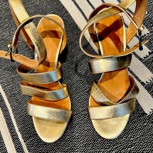 Madewell gold high-heeled sandals.